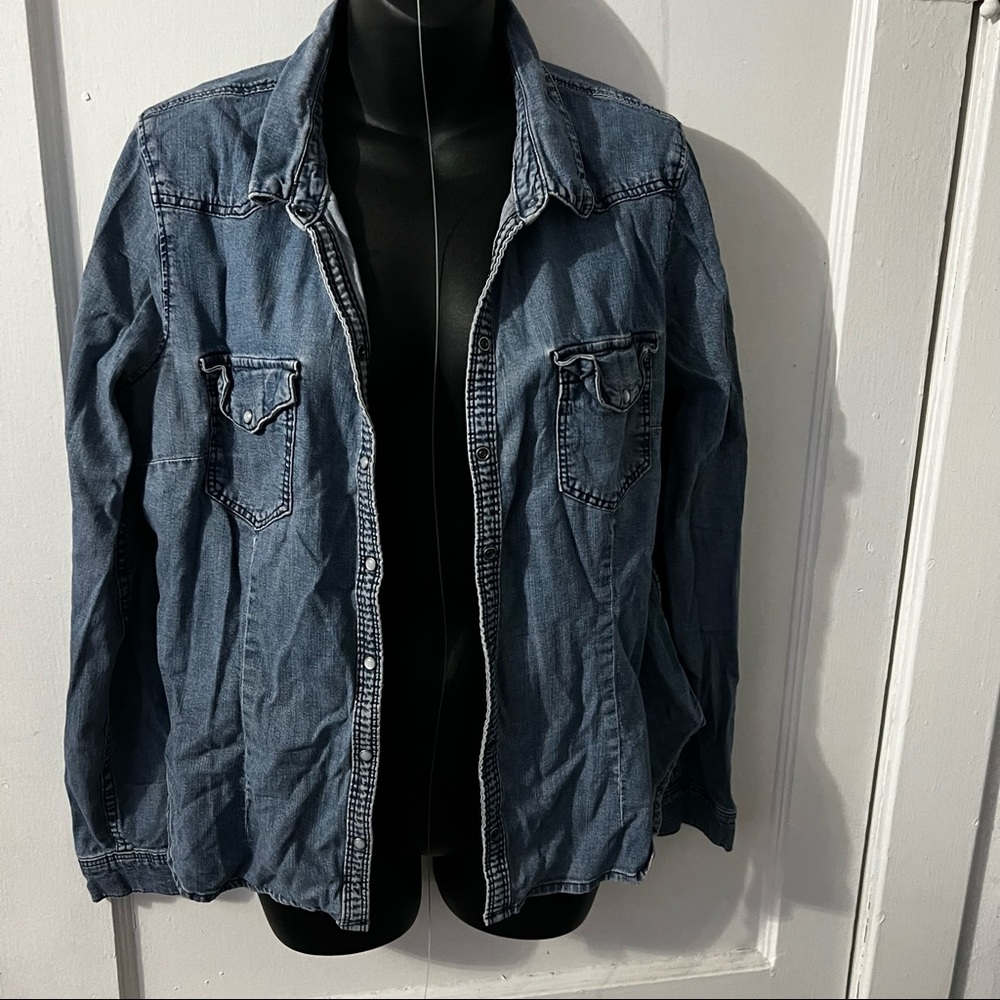 Blue Jean button down 👚 - Picture 3 of 5